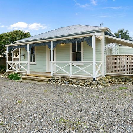 Pendreigh Cottage - Martinborough Holiday Home Exterior photo