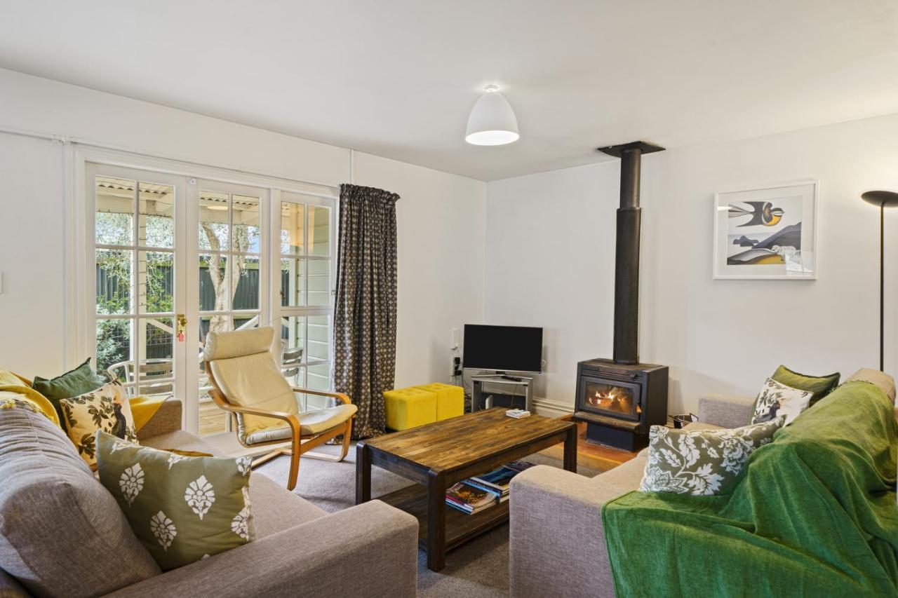 Pendreigh Cottage - Martinborough Holiday Home Exterior photo