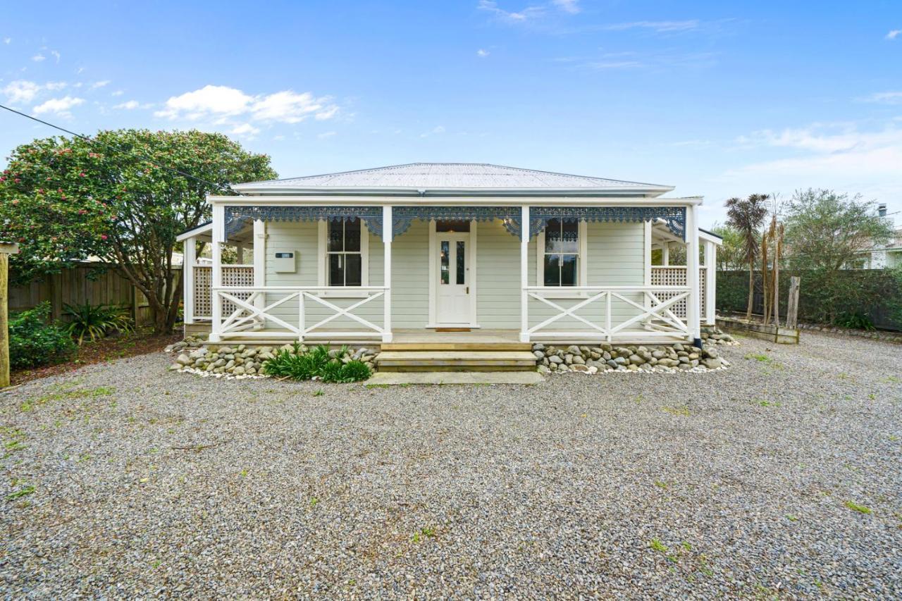 Pendreigh Cottage - Martinborough Holiday Home Exterior photo