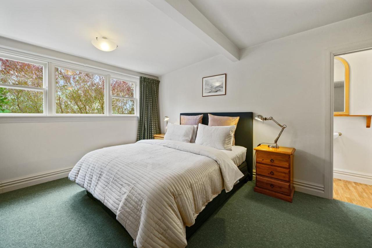 Pendreigh Cottage - Martinborough Holiday Home Exterior photo