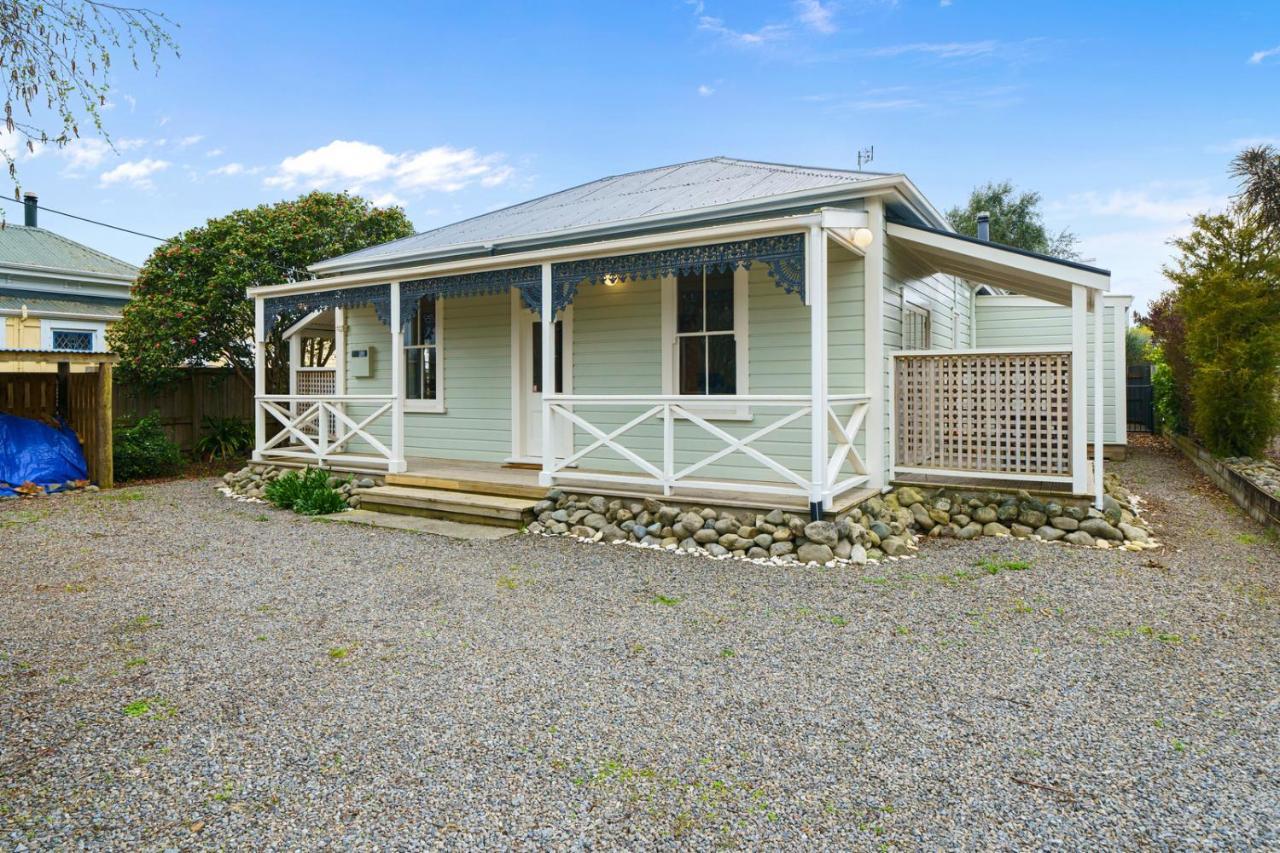 Pendreigh Cottage - Martinborough Holiday Home Exterior photo